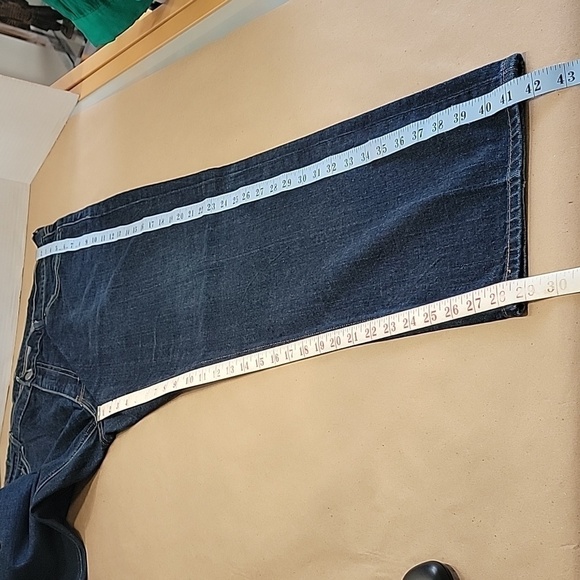 Levi's 541 Athletic Taper Jeans, Size 40x30, Dark Wash, Gently Used Condition - Picture 6 of 13